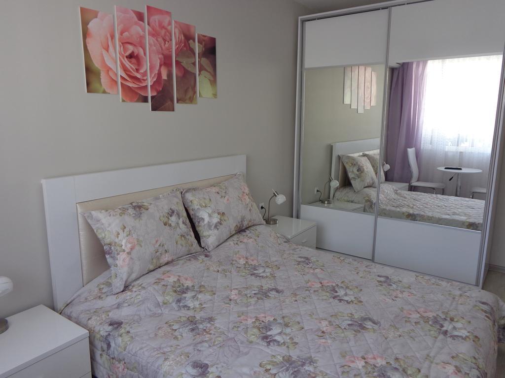 Luxury Apartment Lazur 2 Burgas City Zimmer foto